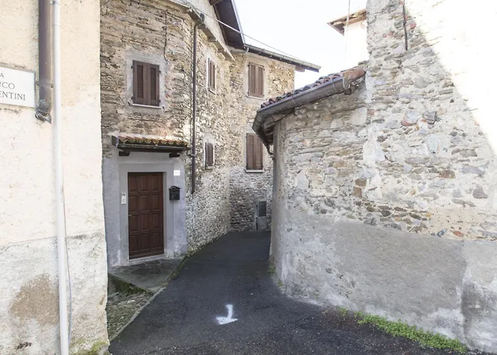Cascina Cadorna 2 *